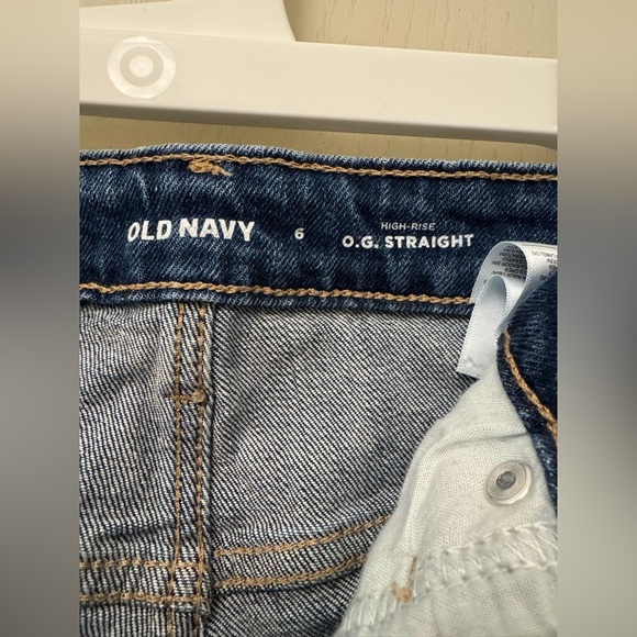 Women's Old Navy Denim Jean Shorts Size 6 OG Straight High Rise Distressed - Picture 2 of 7